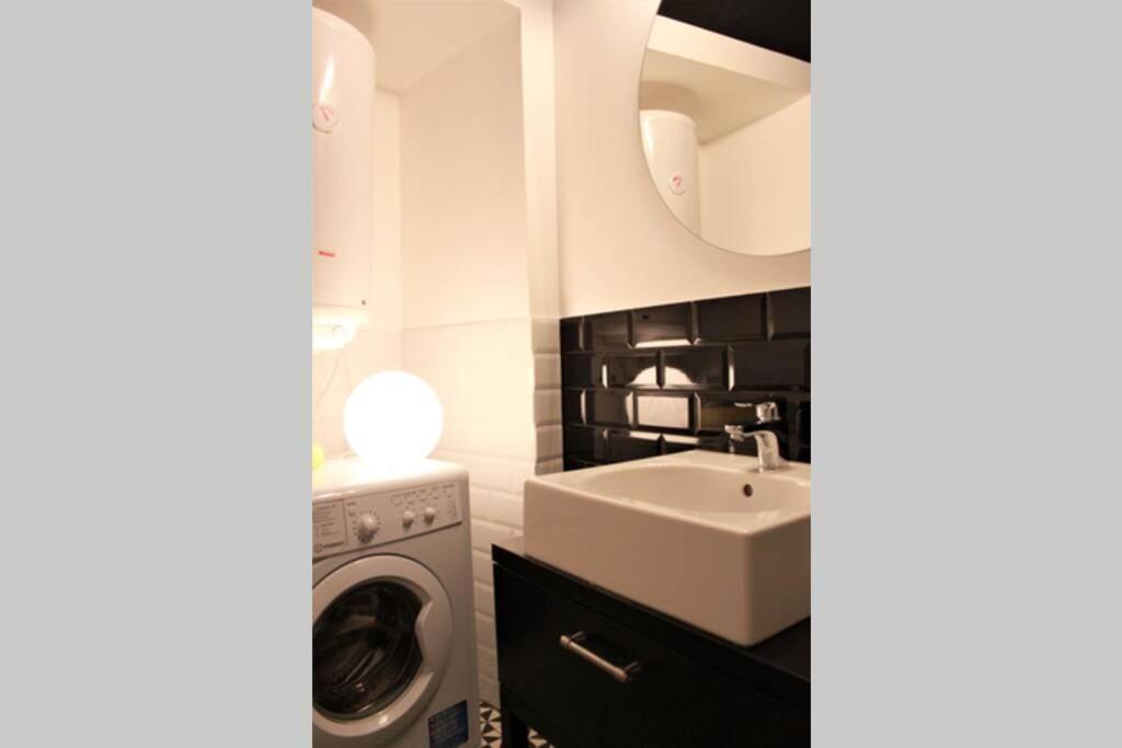 Unique Brick 5 - Old Town & Market Square Apartment Красков Екстериор снимка